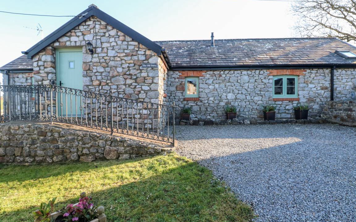 Scurlage Cottage | Cabin ∙ 2 bedrooms ∙ 4 guests