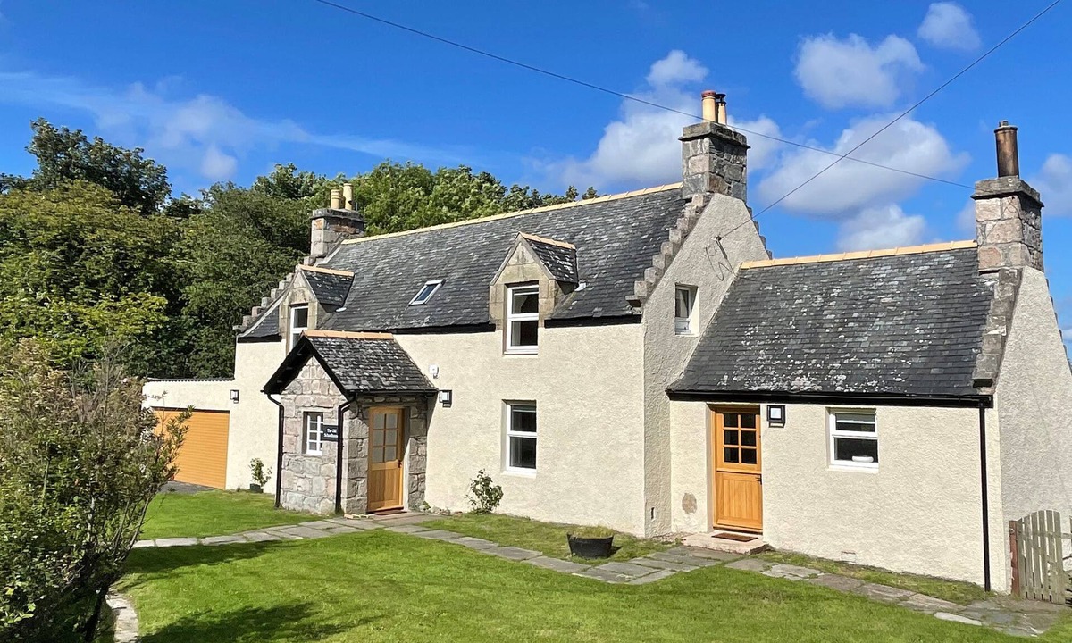 Lairg House | The Old Schoolhouse - Character Stay on NC500