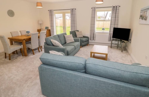 Embleton Cottage | Cabin ∙ 3 bedrooms ∙ 6 guests