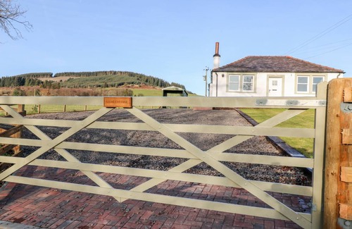 Newbridge Cottage | Cabin ∙ 2 bedrooms ∙ 4 guests