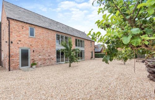 Horncastle House | Dragonfly Den - Uk44530