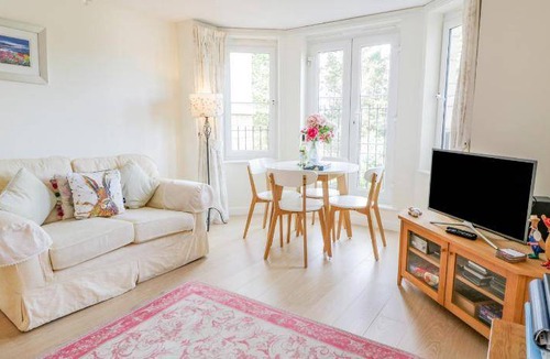 Galashiels Apartment | 105 m² Apartment ∙ 2 bedrooms ∙ 4 guests
