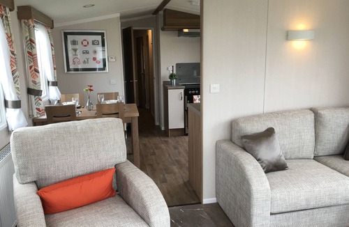 Christchurch Cabin | 3 Bed Luxury Mobile Home Hoburne Park Christchurch