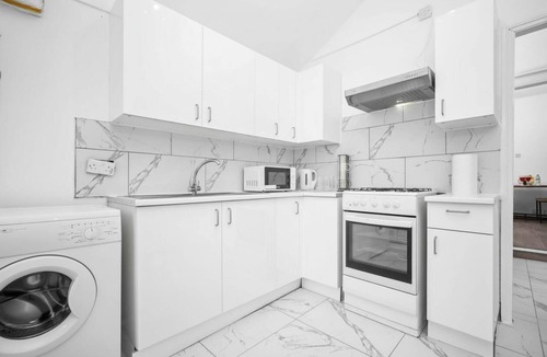 Acocks Green Apartment | Apartment 1 Bedroom,Sleeps6,Parking