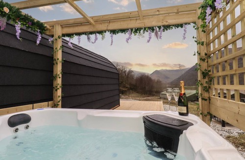 Hartsop Cottage | Cabin ∙ 1 bedroom ∙ 4 guests