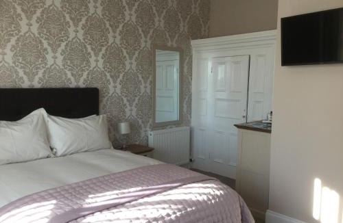 West Cliff House | Glenora Guest House