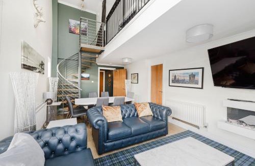 Old Town Apartment | JOIVY Stylish Apartment with Balcony in Old Town