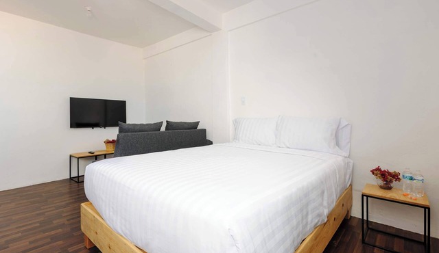 Edificio Aurora | Studio in Historical Center
