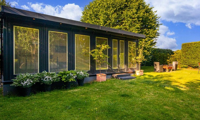 Medmenham Apartment | Studio flat ∙ 1 bedroom ∙ 2 guests