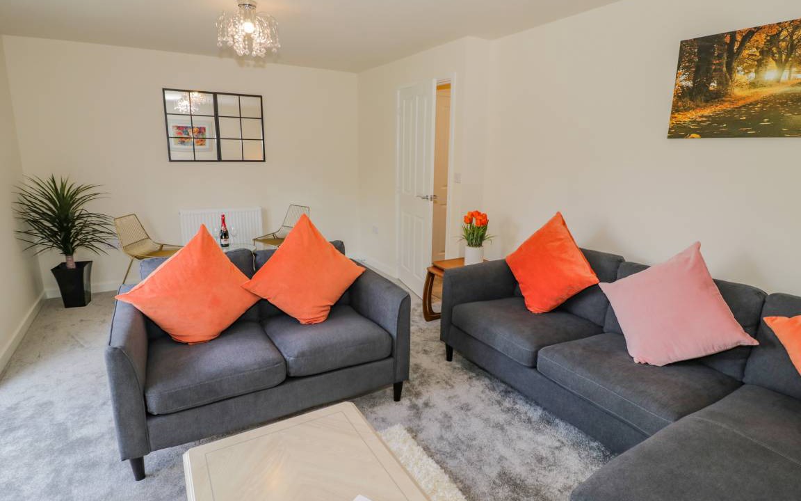 Photo of Livingroom in Exhall