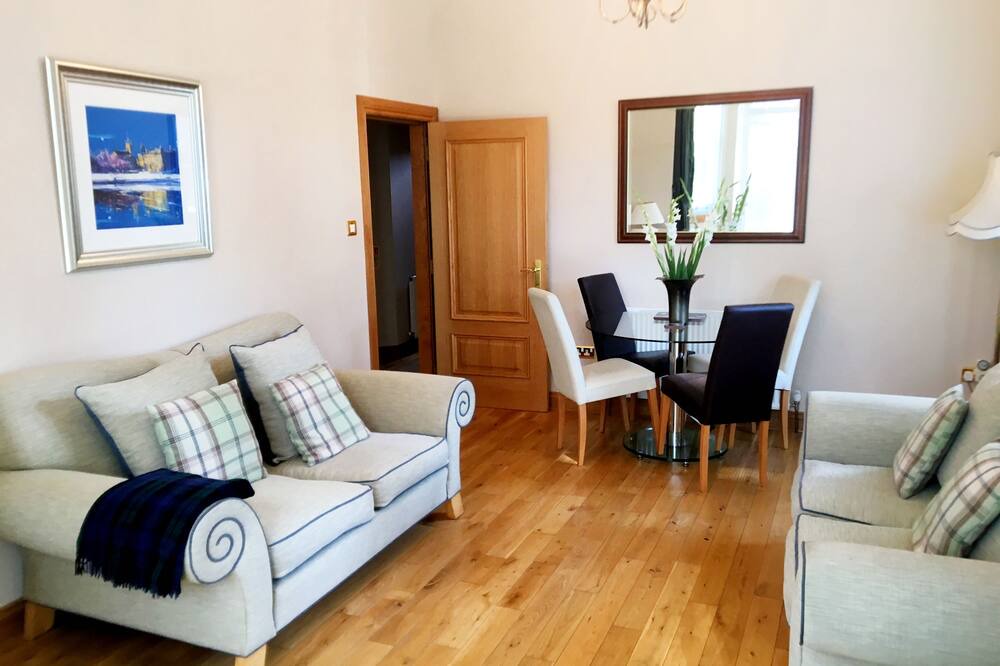 Photo of Livingroom in Arden