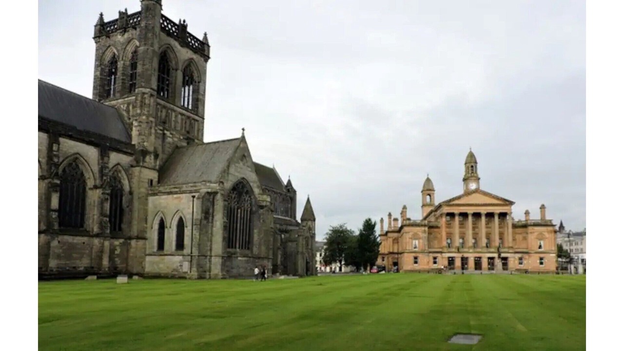 Photo of Others in Paisley