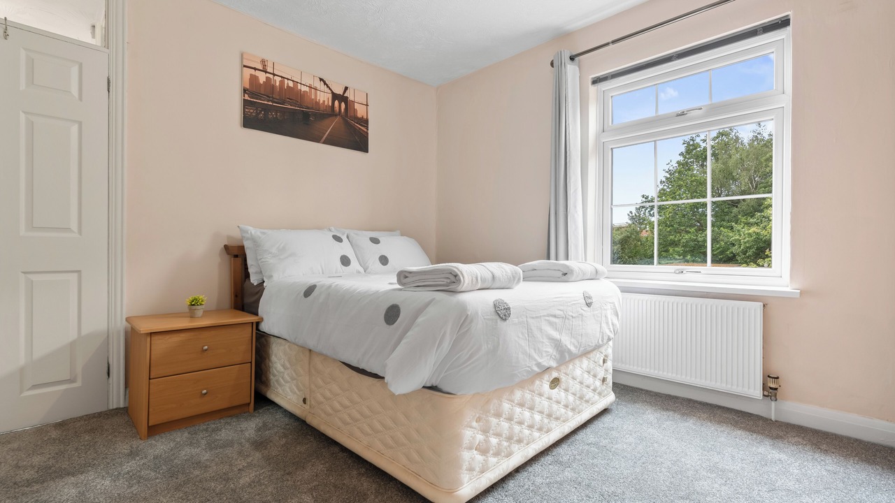 Photo of Bedroom in Weston on Trent