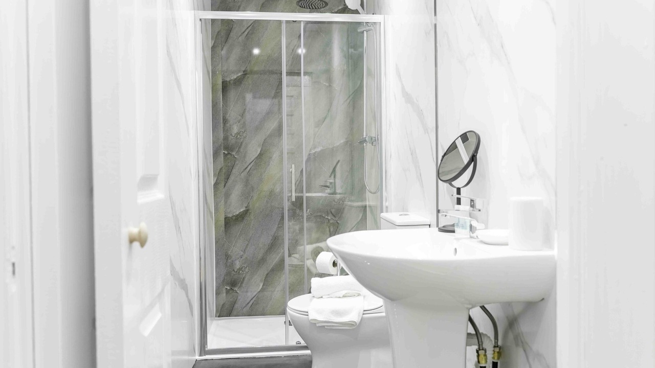 Photo of Bathroom in Balloch
